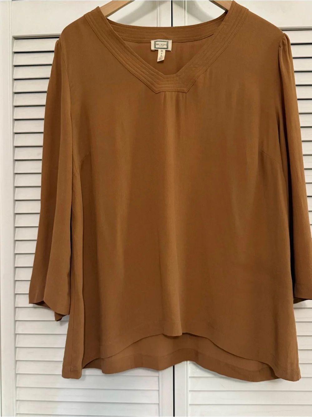 Mo : Vint New York Terra-Cotta V-Neck Bell Sleeve Tunic